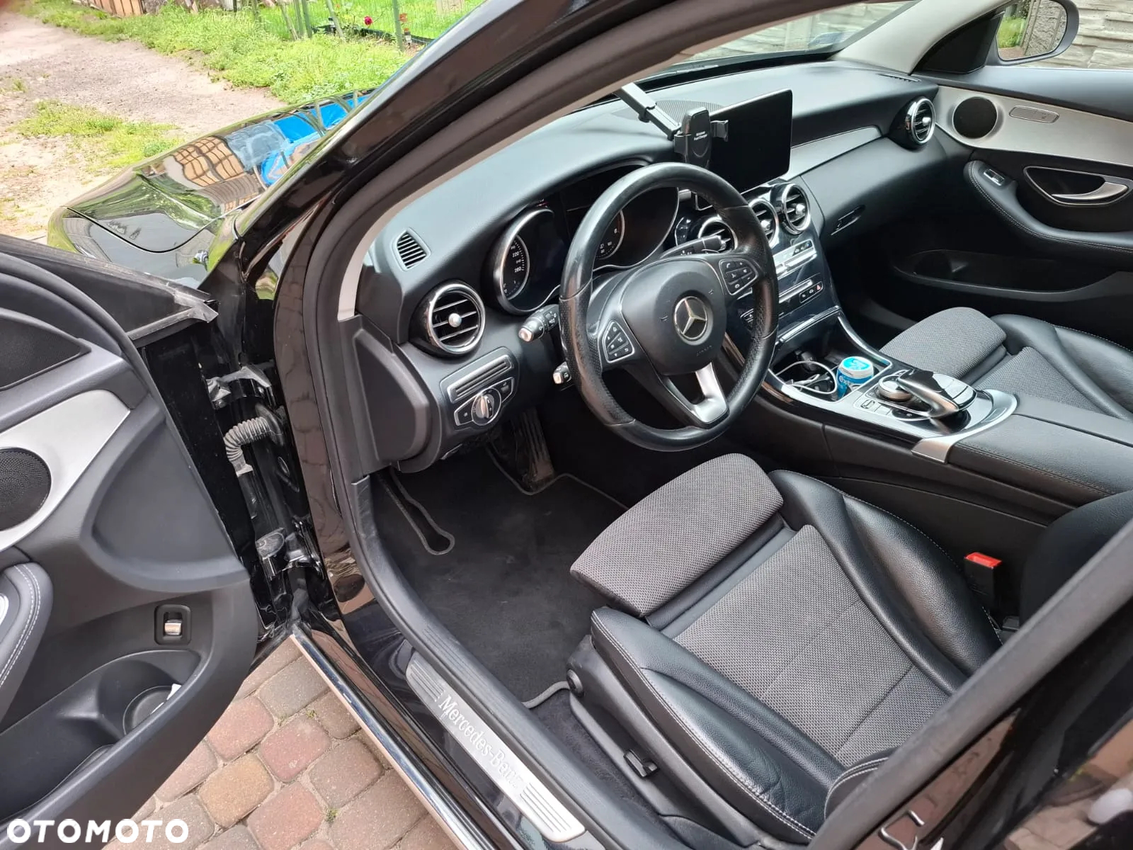 Mercedes-Benz Klasa C 220 d 4Matic T 9G-TRONIC AMG Line - 8
