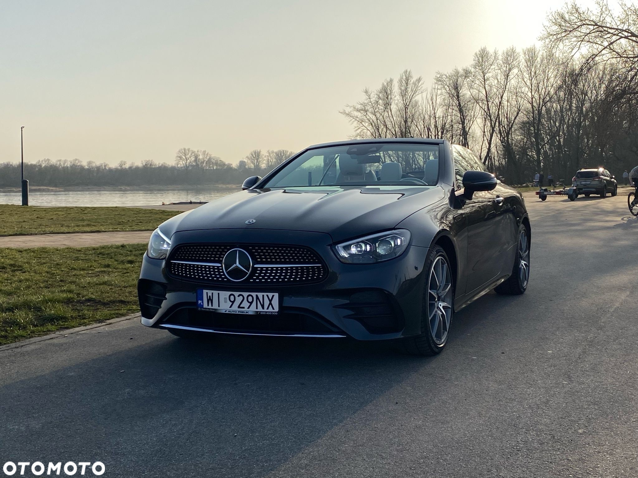 Mercedes-Benz Klasa E 220 d 4Matic Cabrio 9G-TRONIC AMG Line - 3