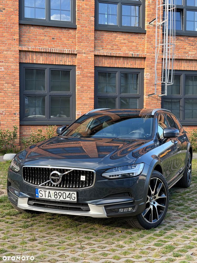 Volvo V90 Cross Country D5 AWD Geartronic - 1