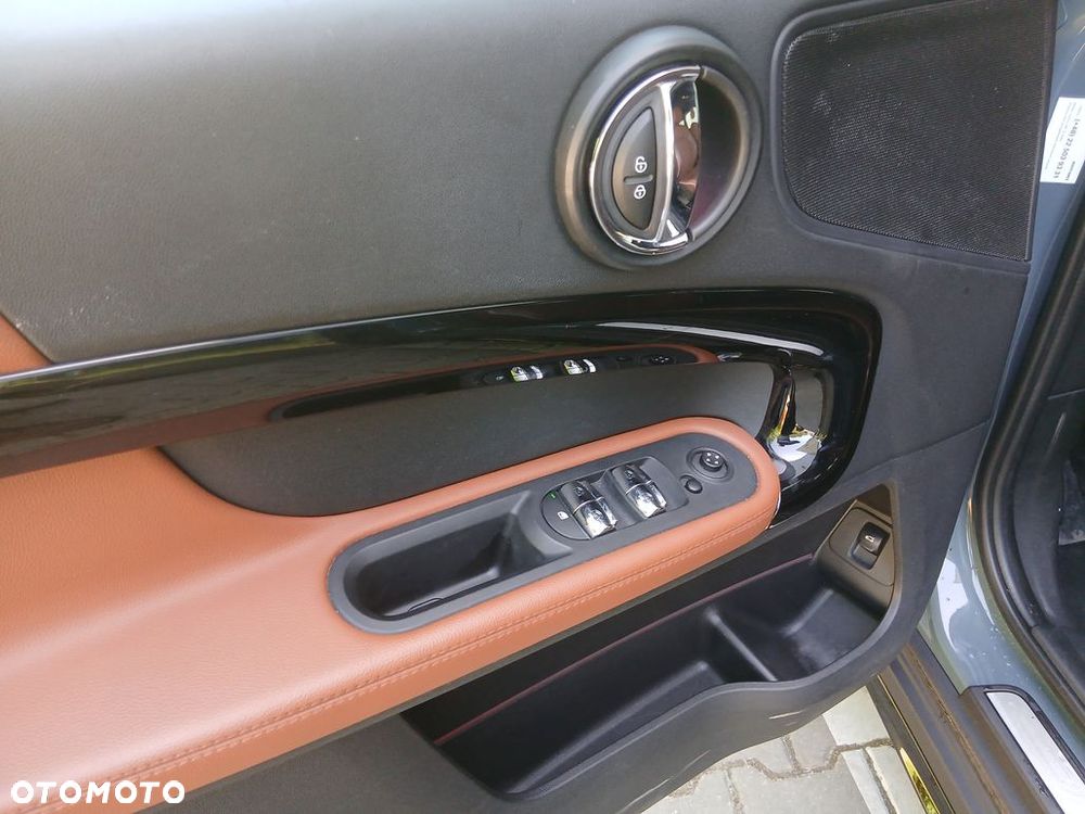 MINI Countryman Cooper S ALL4 - 16