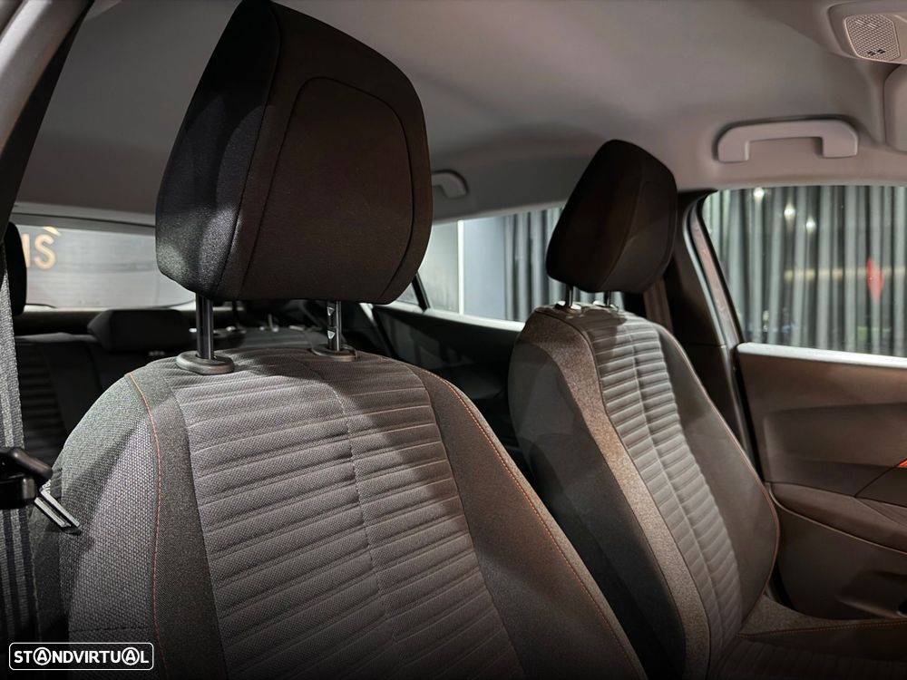 Peugeot 2008 1.2 PureTech Active Pack - 29