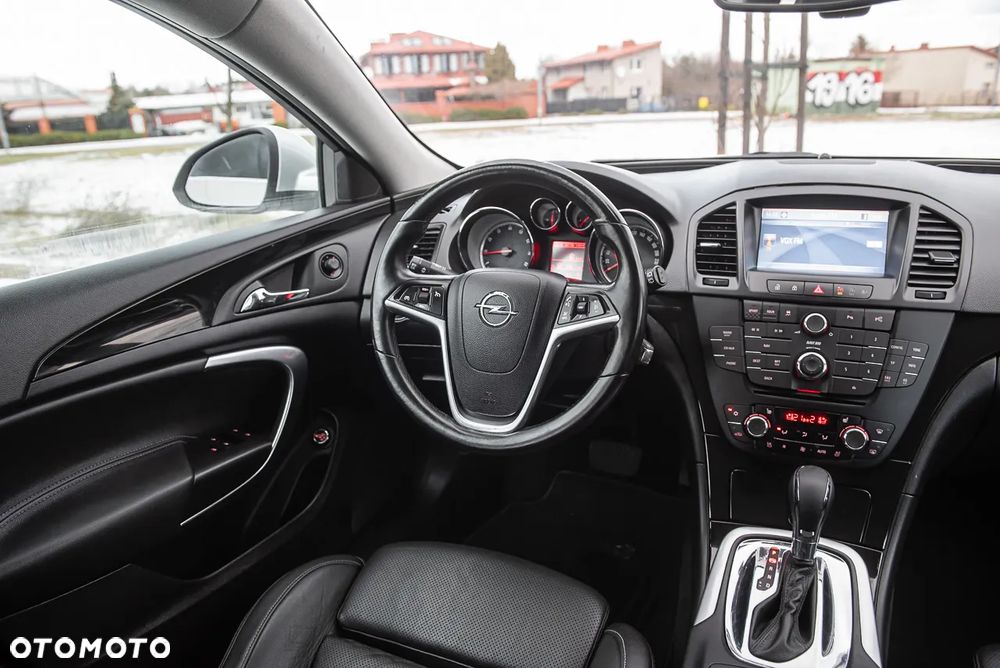 Opel Insignia - 29