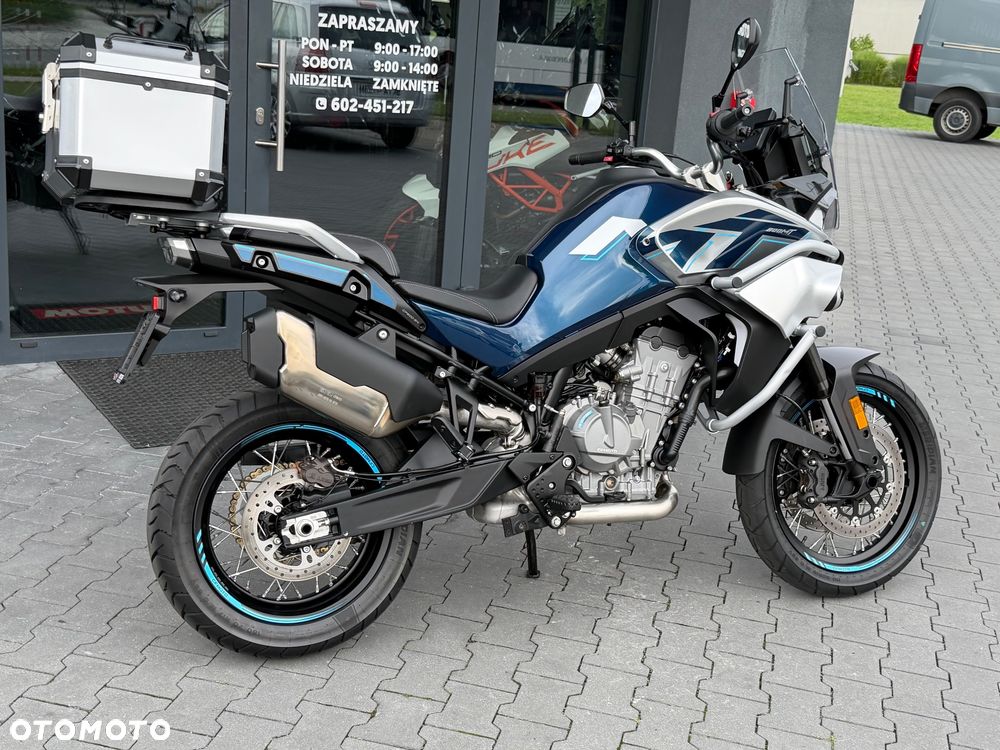 CFMoto 800MT Touring - 4