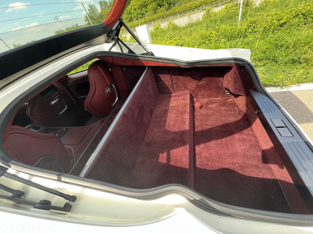 Aston Martin Rapide S - 4