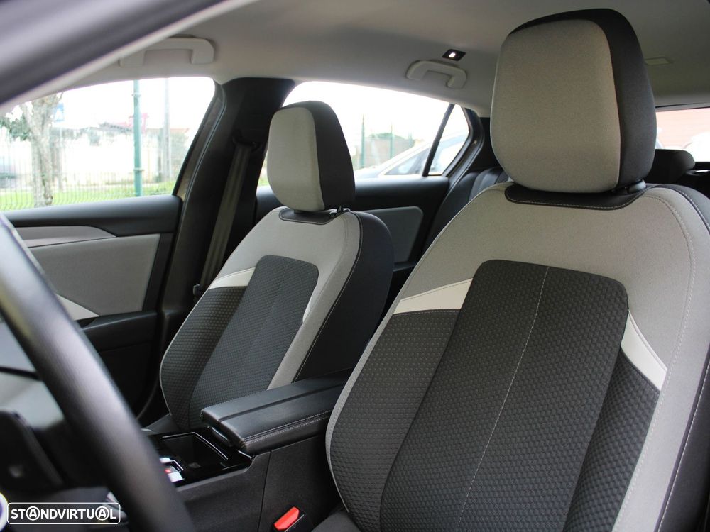 Opel Astra 1.6 T PHEV Business - 26