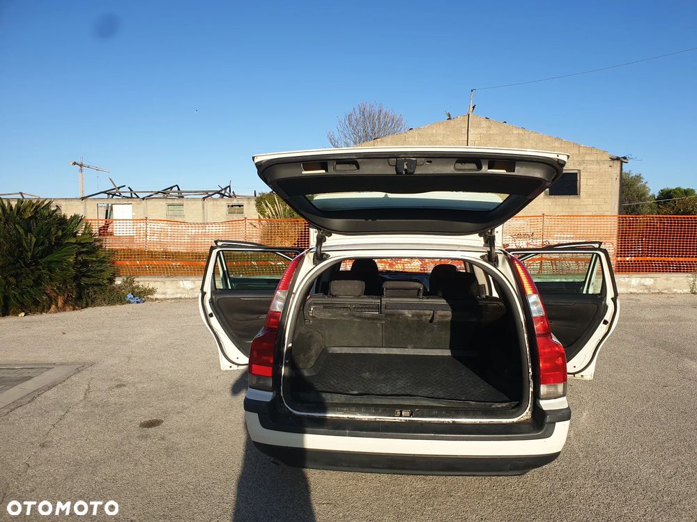 Volvo V70 - 36
