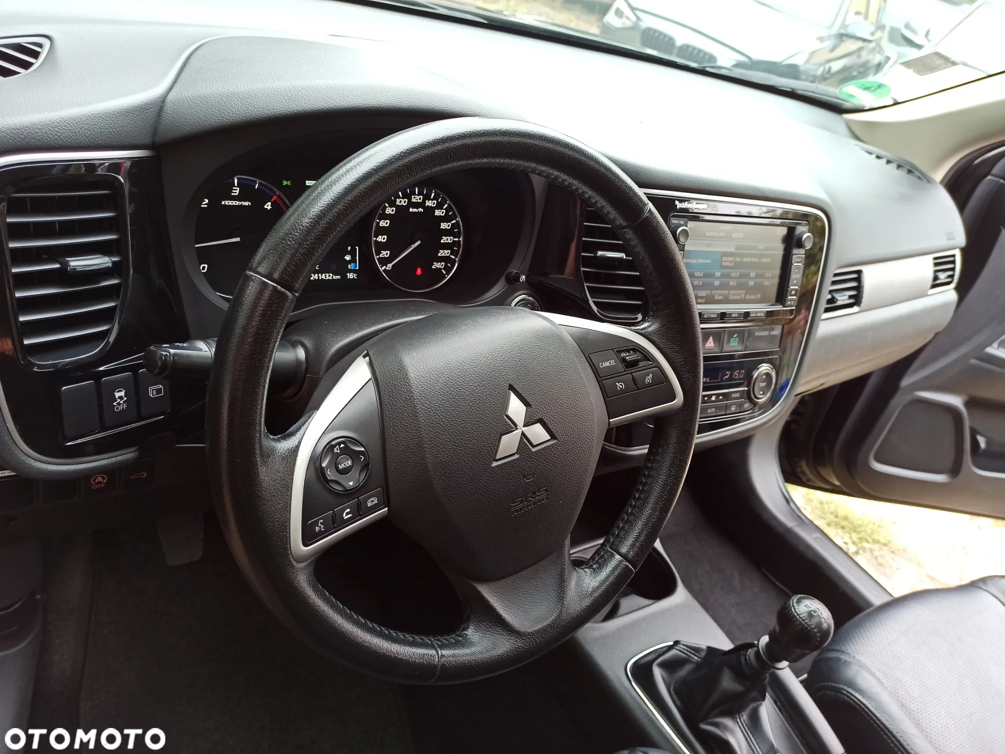 Mitsubishi Outlander 2.2 DID Intense + 4WD - 13