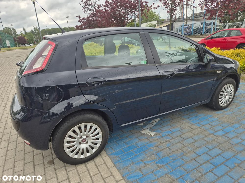 Fiat Grande Punto Actual 1.4 8V Estiva Blue&Me - 3