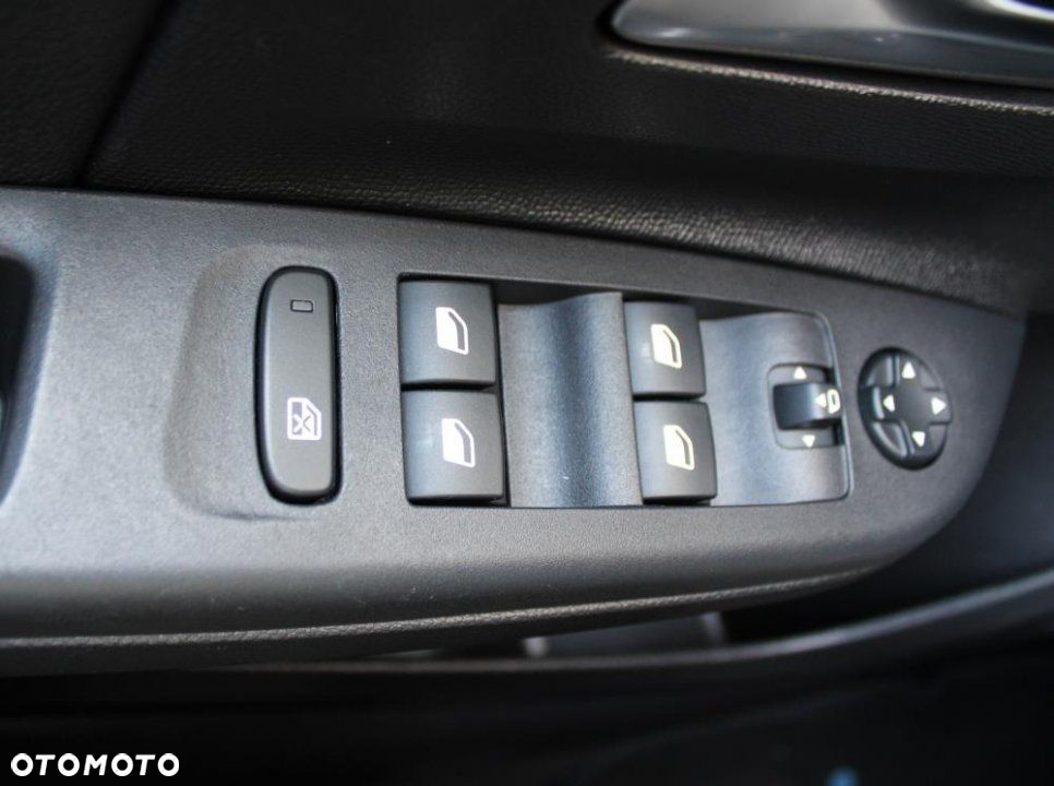 Opel Corsa - 12