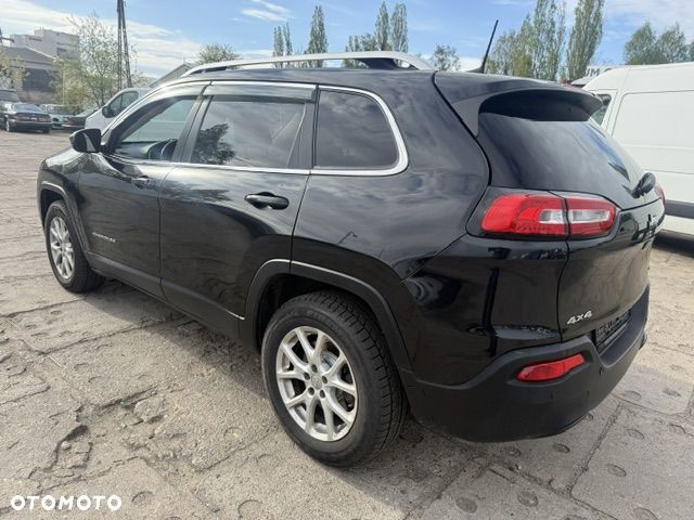 Jeep Cherokee - 3
