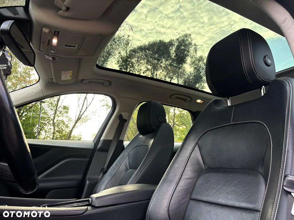 Jaguar F-Pace 2.0 i4D AWD R-Sport - 13