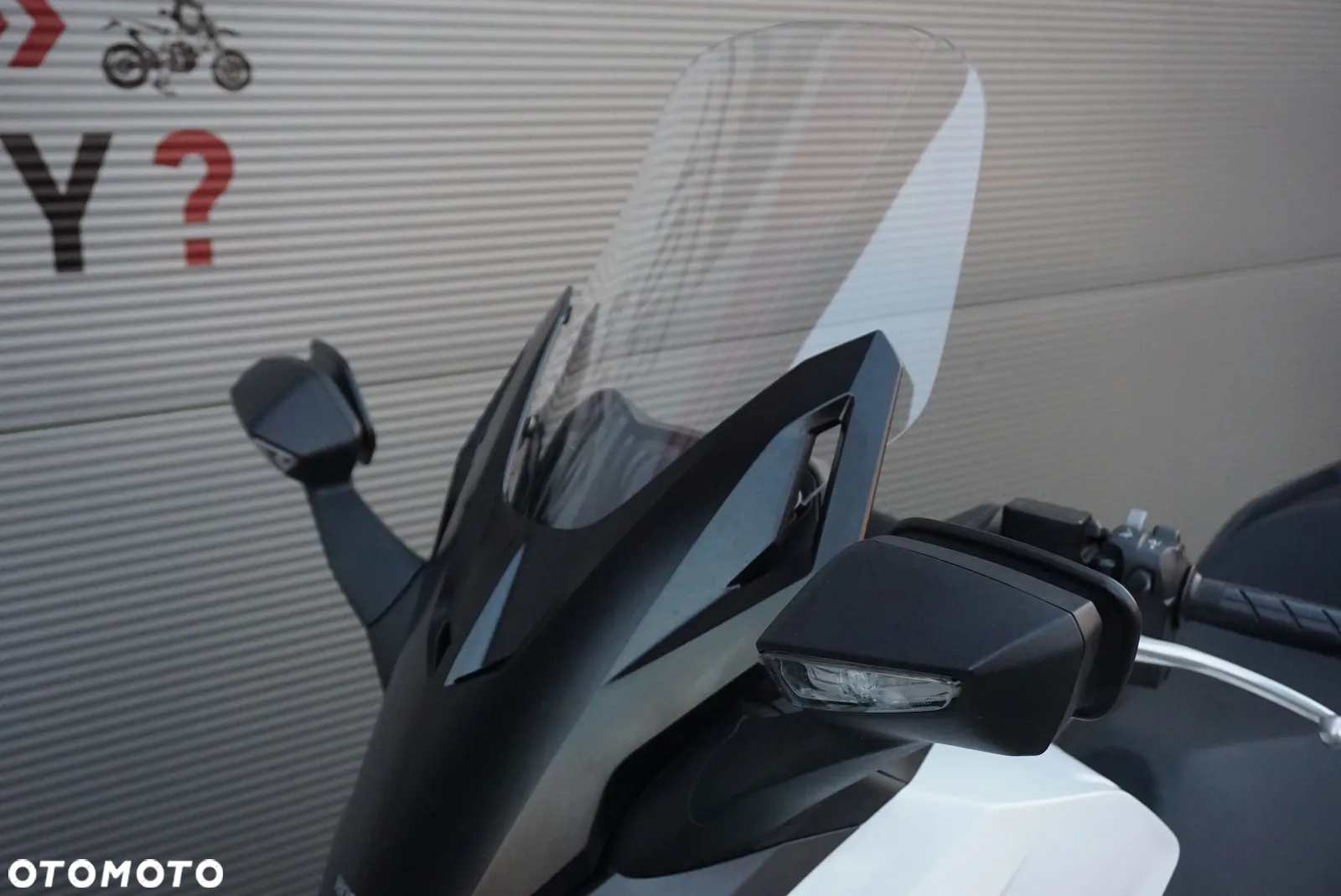 Honda NSS - 19