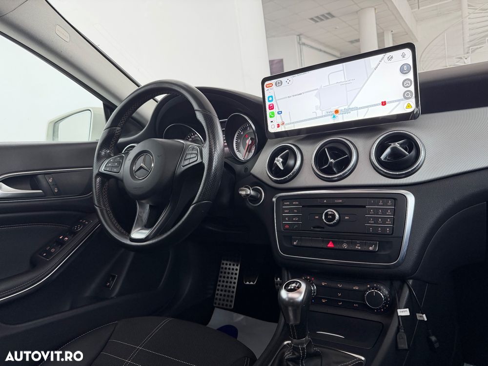 Mercedes-Benz CLA - 13