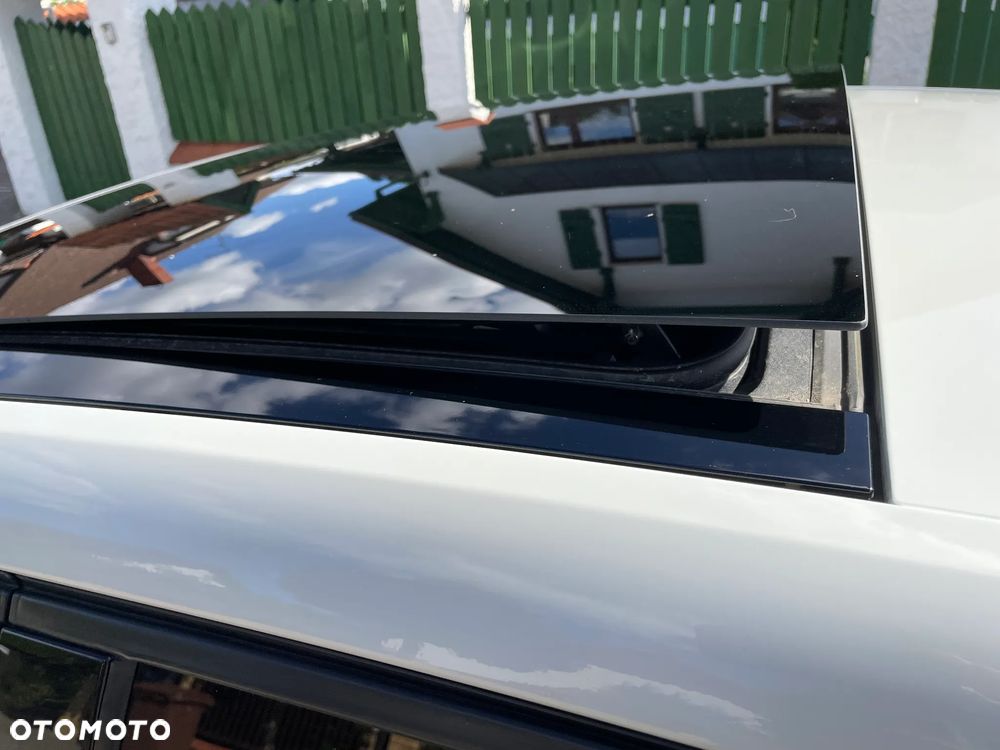 Renault Captur TCe Mild Hybrid 160 EDC TECHNO - 10