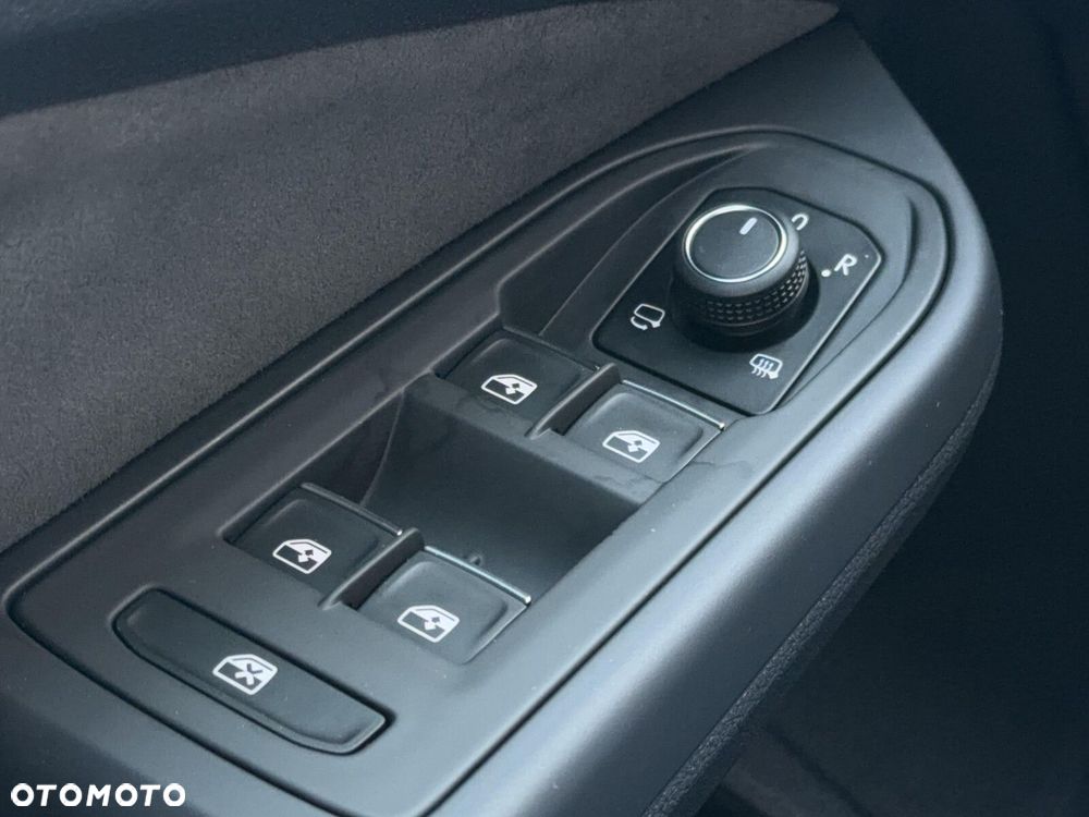 Volkswagen Golf 2.0 TSI GTI DSG - 23