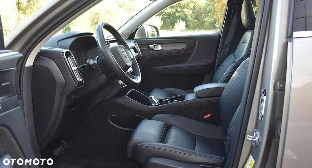 Volvo XC 40 T5 AWD Geartronic Inscription - 8