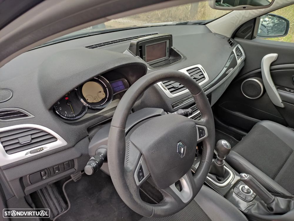 Renault Mégane Coupe 1.5 dCi Dynamique S - 8