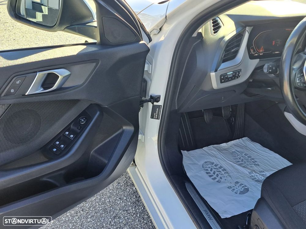 BMW 116 i Line Sport - 18