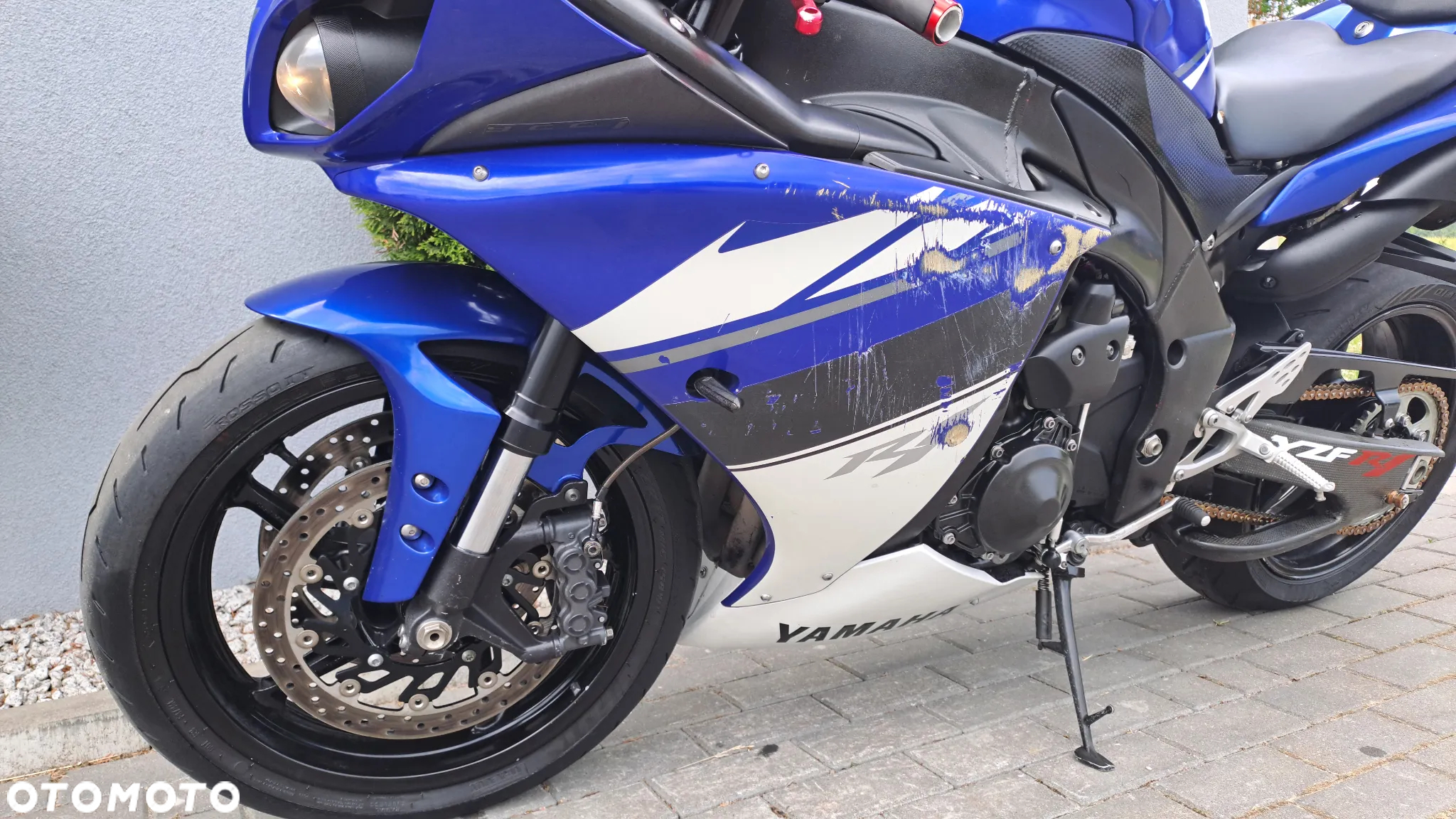 Yamaha R1 - 31