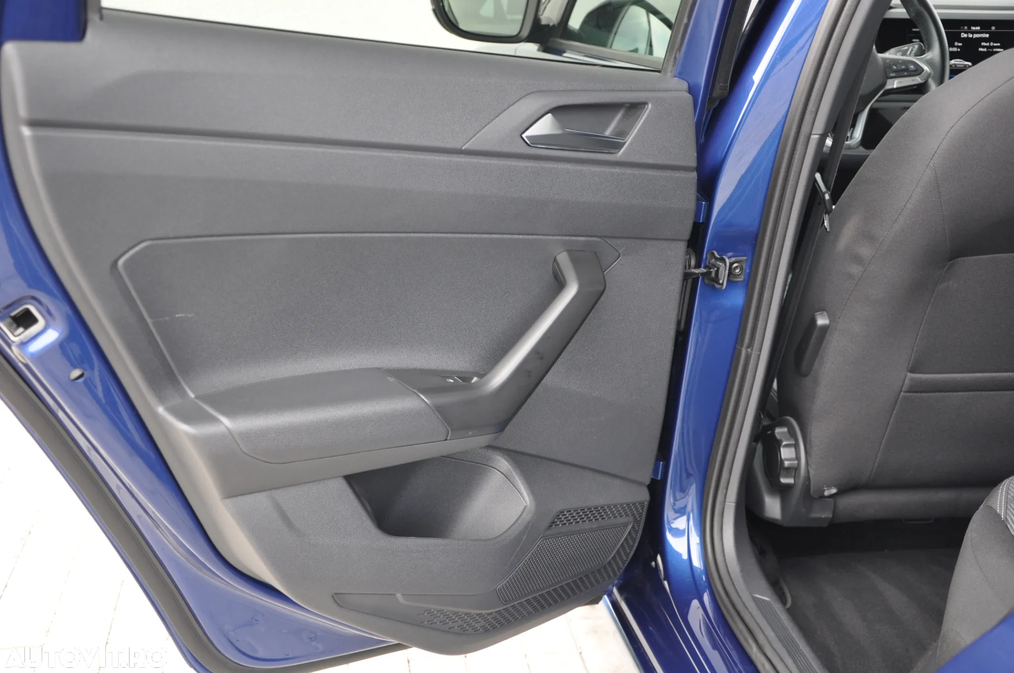 Volkswagen Taigo 1.5 TSI DSG R-Line - 24
