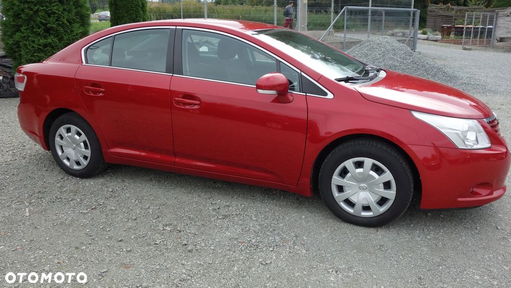 Toyota Avensis 1.8 Sol - 5