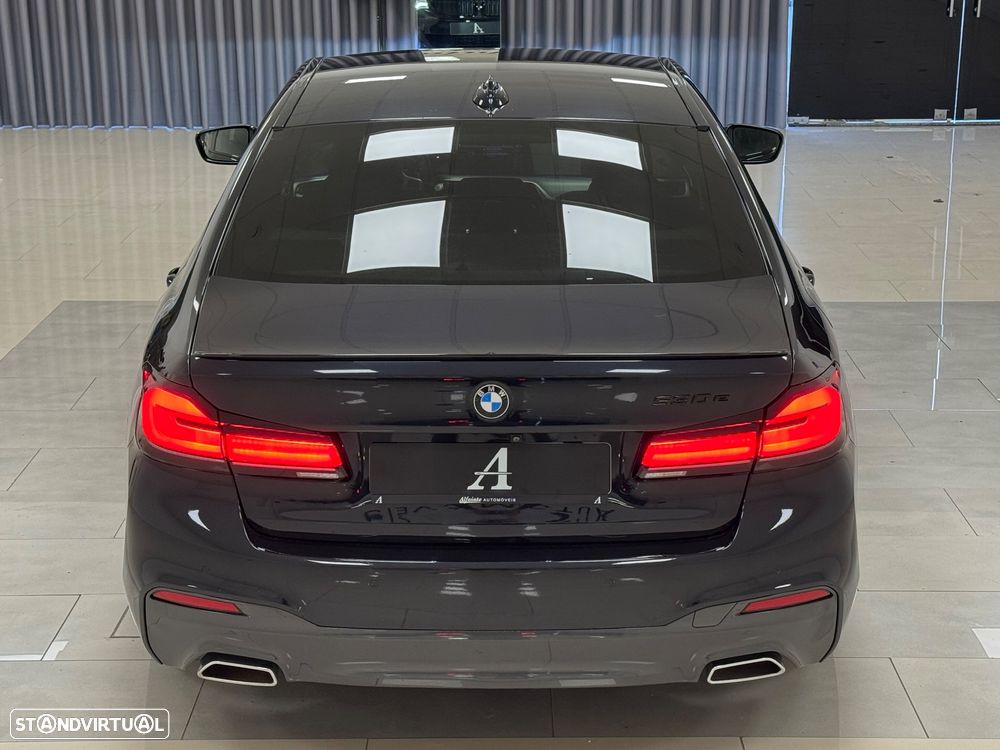 BMW 530 e Pack Desportivo M - 15