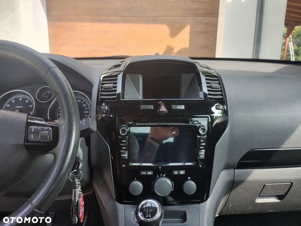 Opel Zafira 1.8 Cosmo - 10