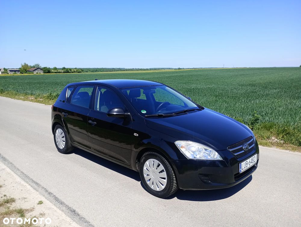 Kia Ceed 1.4 CVVT Attract - 11