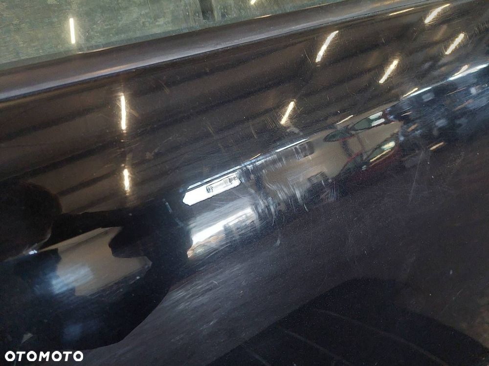 DRZWI KOMPLETNE PRAWY PRZÓD VOLKSWAGEN JETTA V SEDAN LC9X - 5