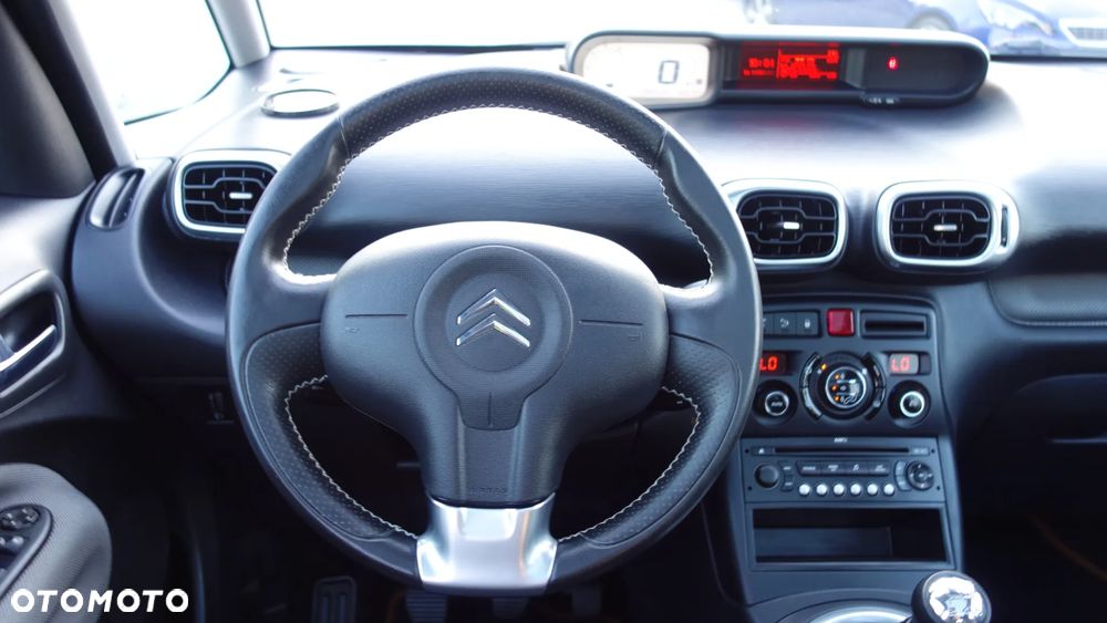 Citroën C3 Picasso 1.4i Exclusive - 17