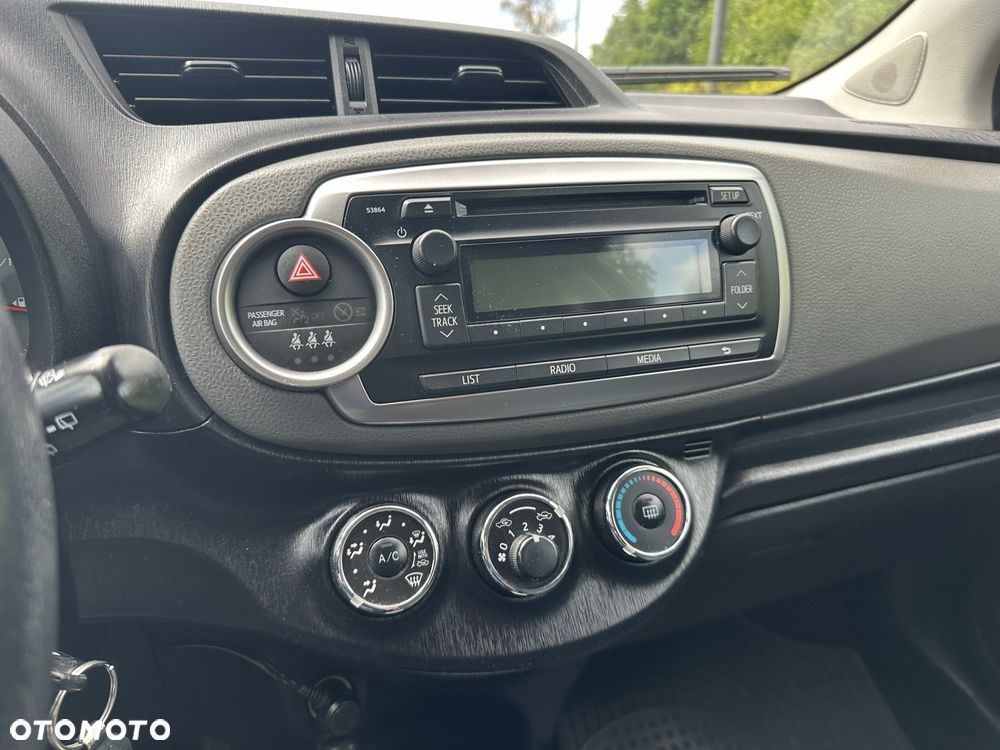 Toyota Yaris 1.0 Active - 12