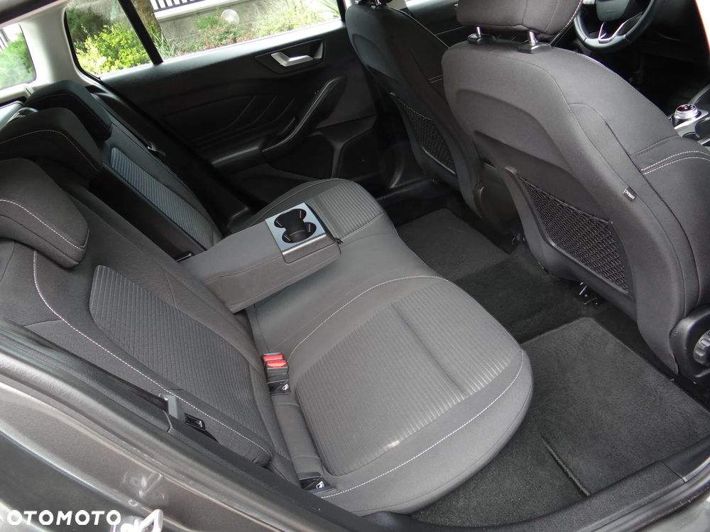 Ford Focus 1.5 EcoBlue Start-Stopp-System TITANIUM - 27