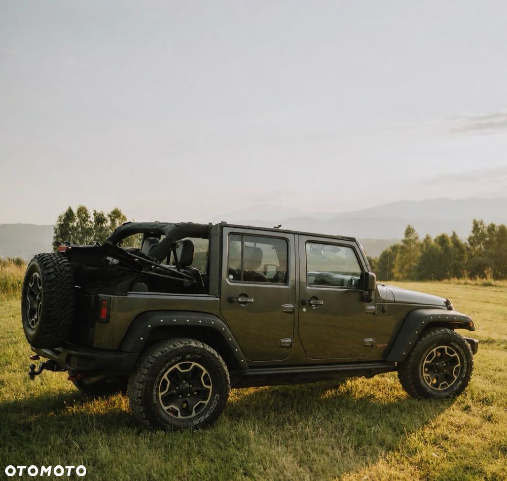 Jeep Wrangler - 2