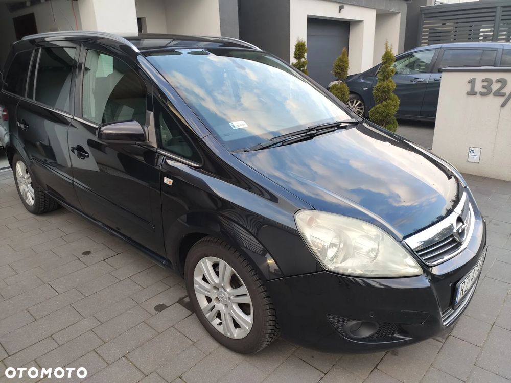 Opel Zafira 1.9 CDTI Cosmo - 1