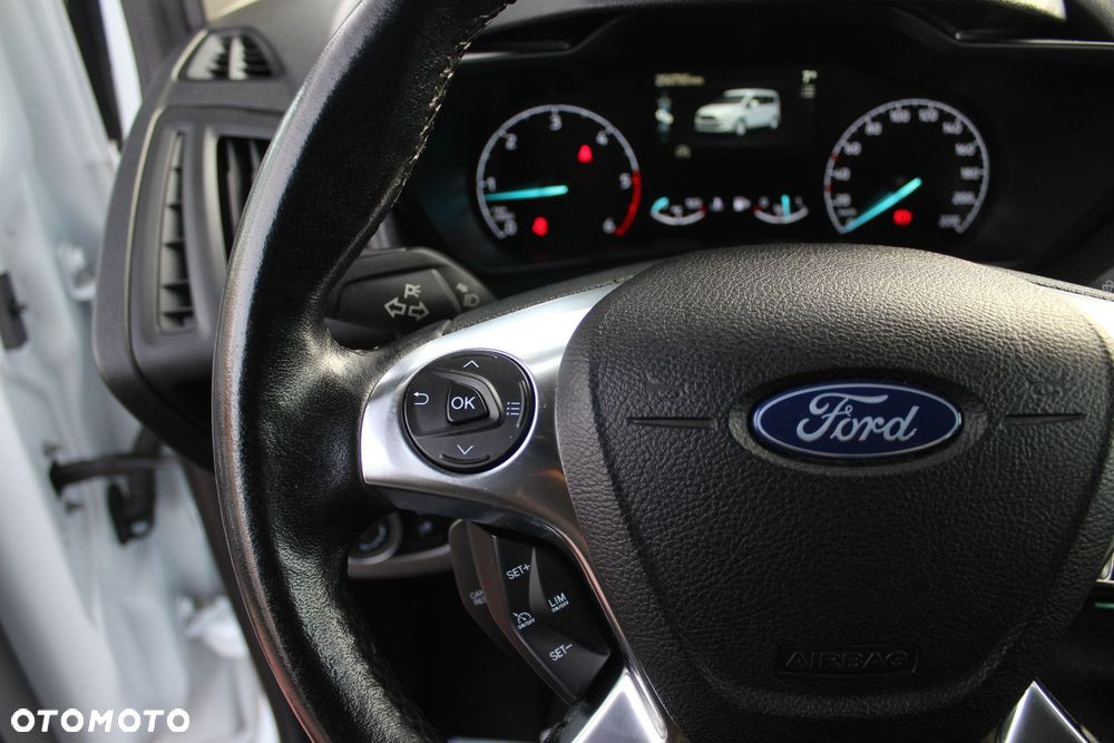 Ford Transit Connect - 10
