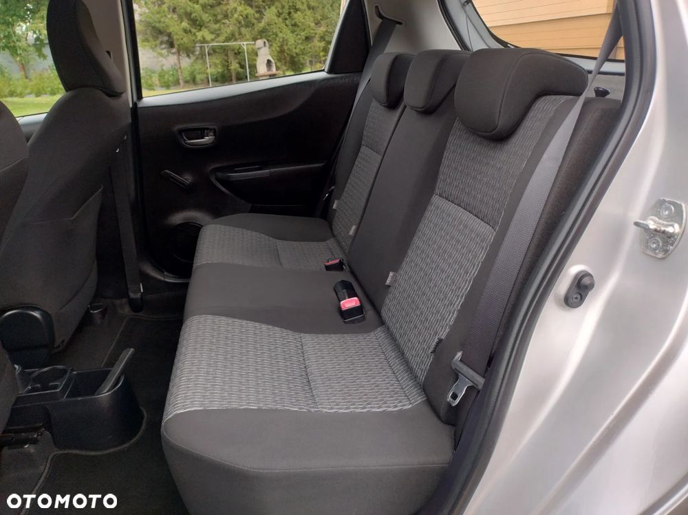 Toyota Yaris 1.33 VVT-i Comfort - 26