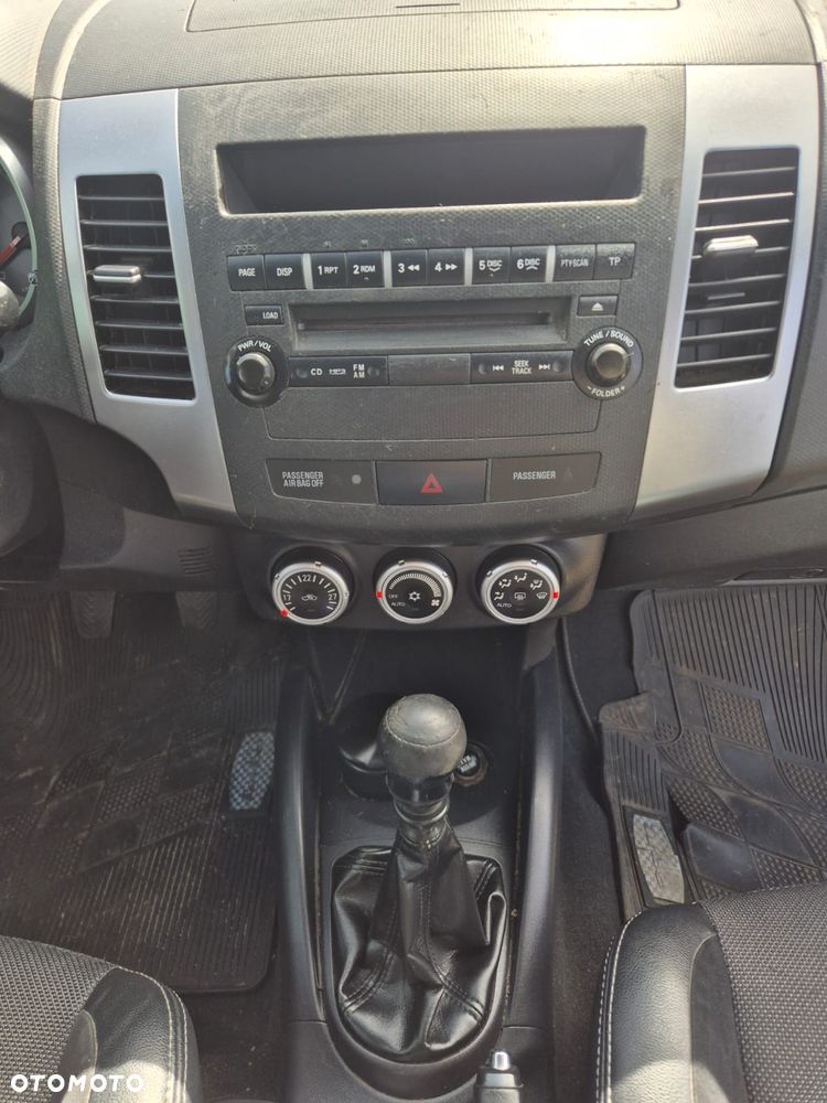 Peugeot 4007 HDI FAP 7-Sitzer Active - 13