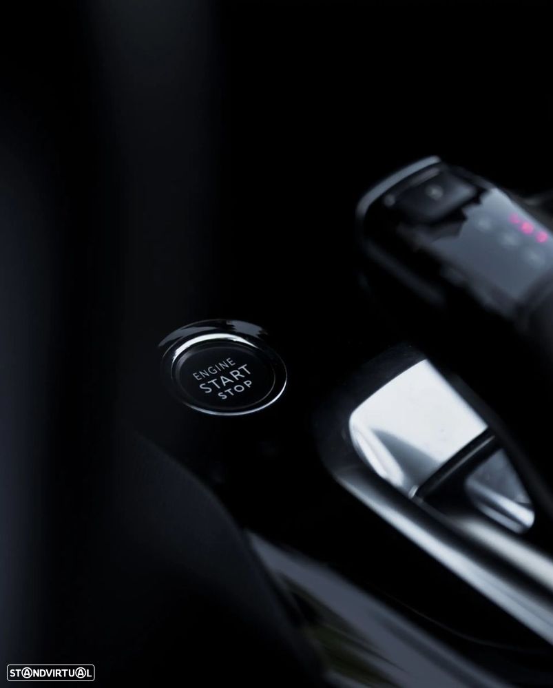 Peugeot 2008 1.2 PureTech Allure EAT8 - 15