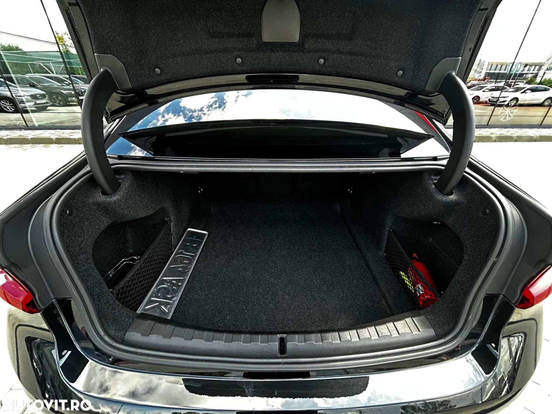 BMW Seria 3 318d AT MHEV - 29