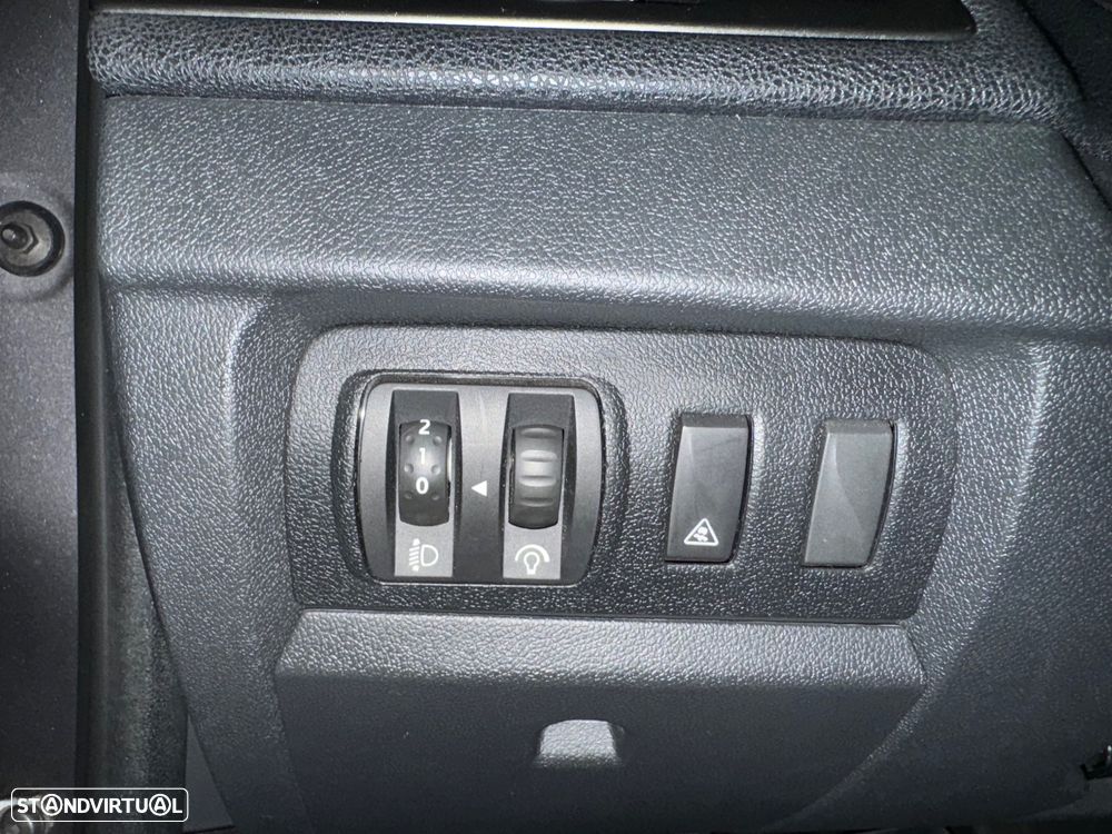 Renault Mégane dCi 90 FAP Paris - 17