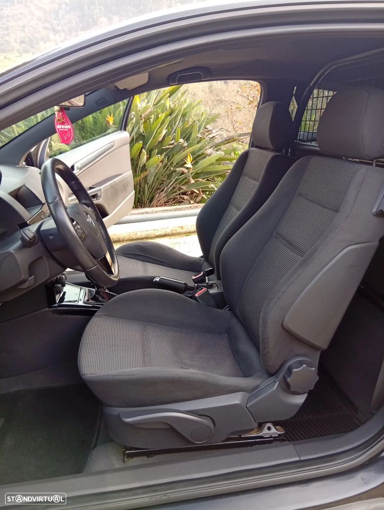 Opel Astra GTC 1.7 CDTI - 9