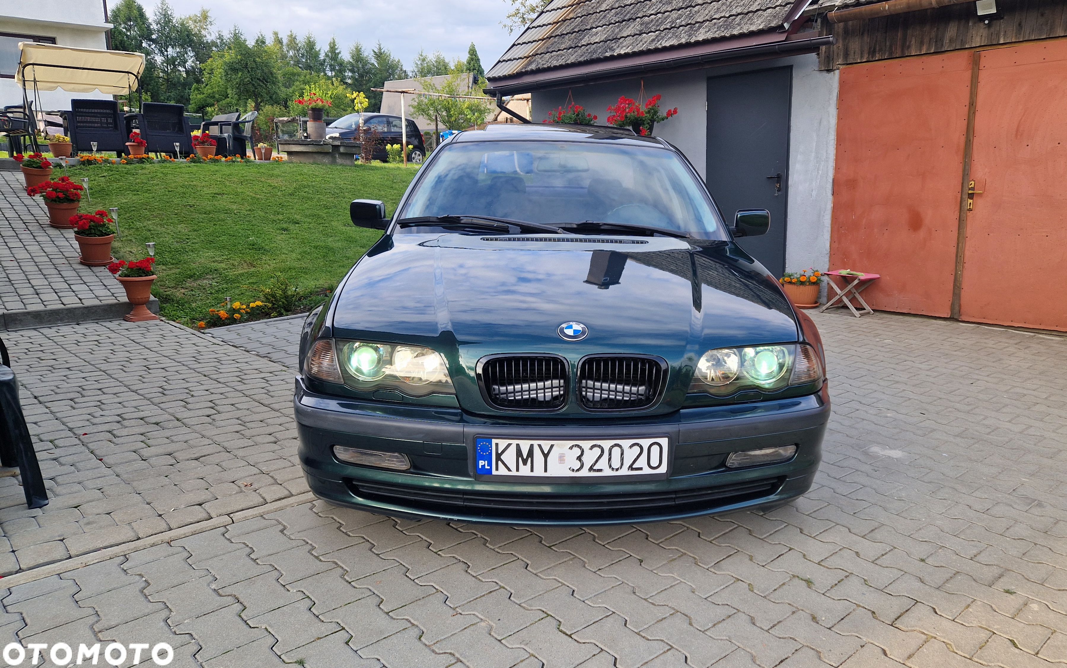 BMW Seria 3 318i - 1