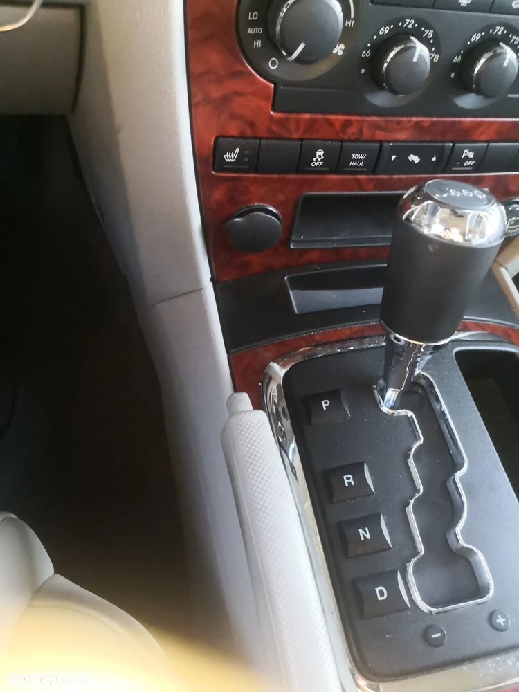 Jeep Commander 4.7 Automatik - 16
