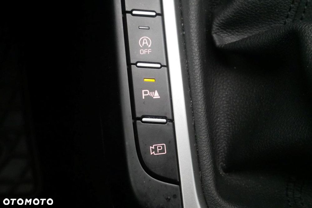 Kia Ceed 1.5 T-GDI M - 19