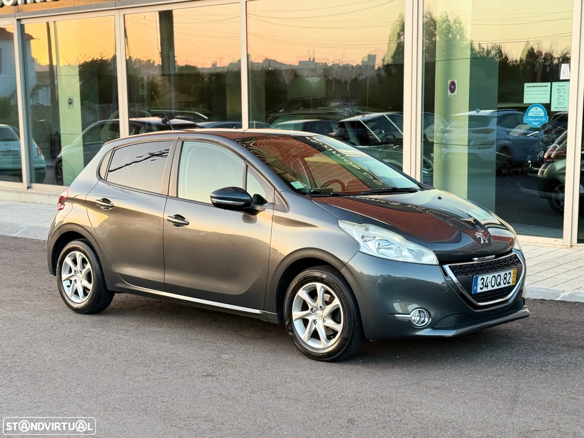 Peugeot 208 1.2 VTi SE Style - 3