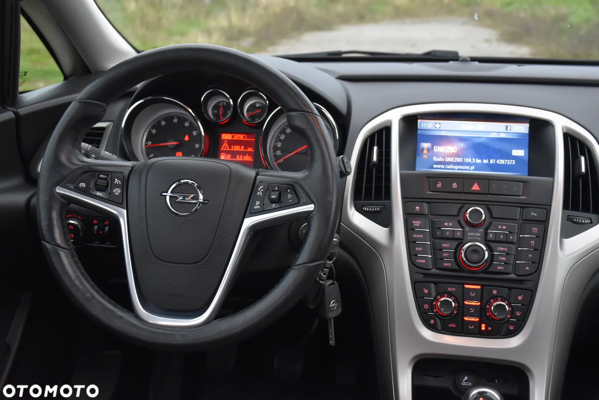 Opel Astra 1.4 Turbo Cosmo - 26