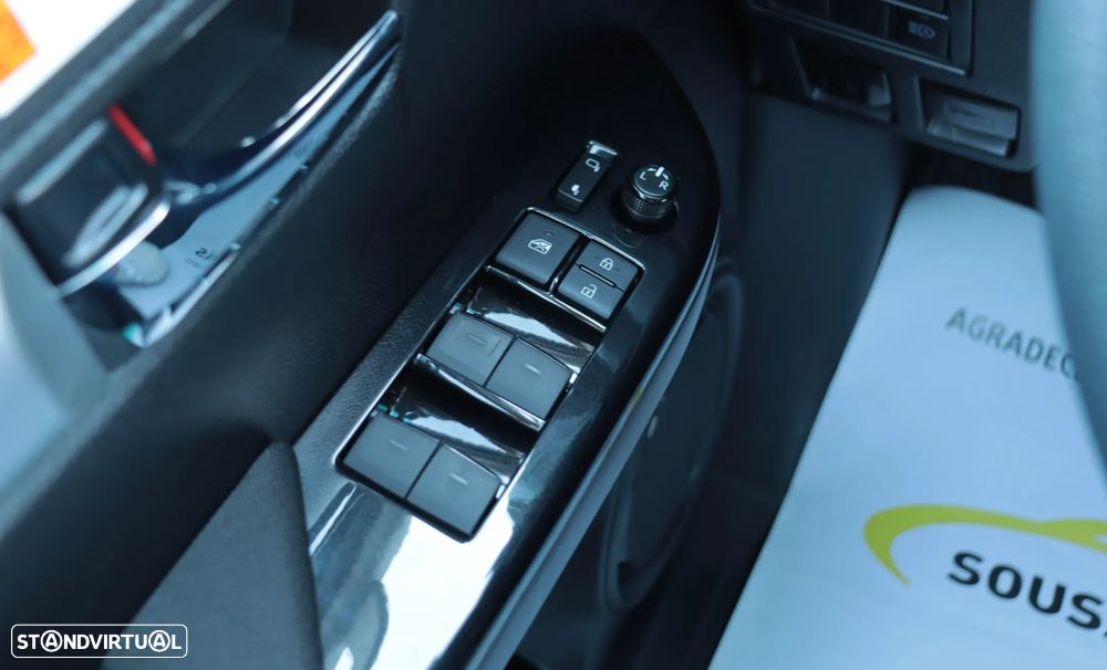 Toyota Hilux 2.4 D-4D 4WD CD CH Aut. - 30