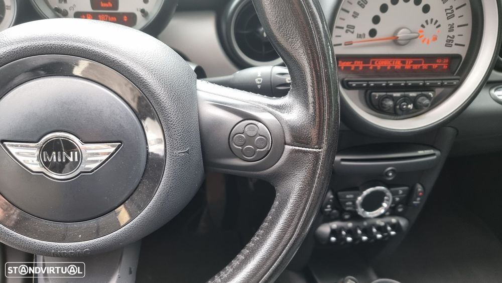 MINI Cabrio Cooper D - 19