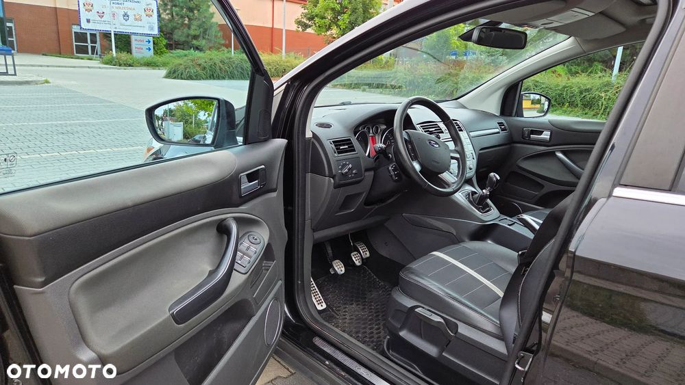 Ford Kuga 2.0 TDCi 4x4 Titanium - 20