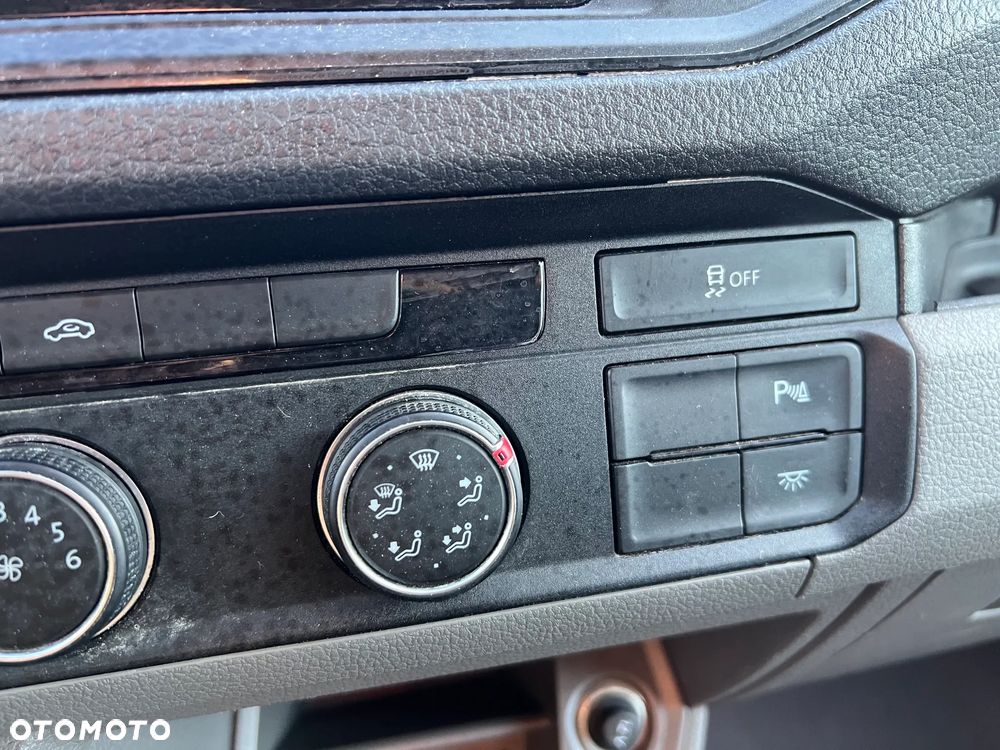 Volkswagen Crafter L4H2 2,0 Tdi 177 KM klima tempomat - 20